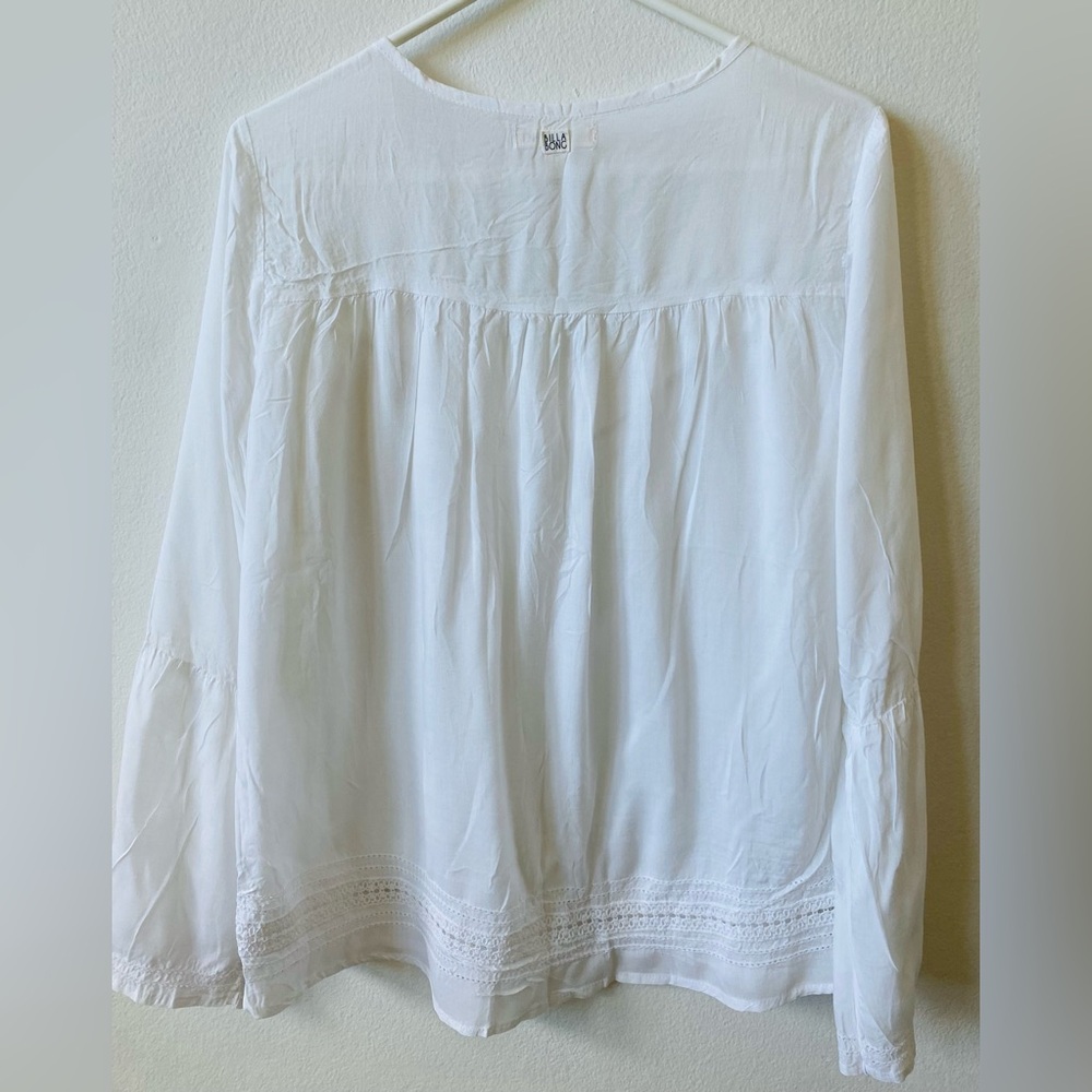 Billabong EUC White Lace Detail Blouse L - Picture 2 of 3